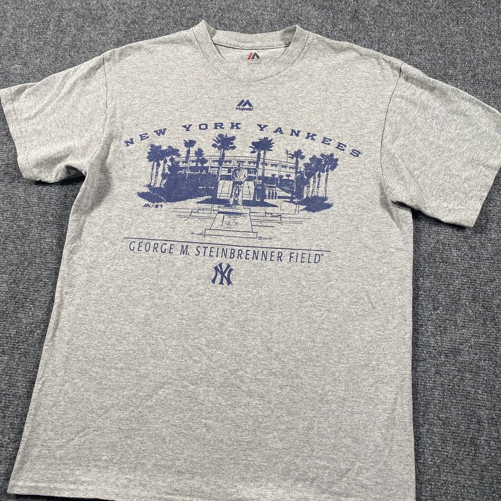 New York Yankees Mens Medium Majestic Baseball MLB Shirt Steinbrenner Field